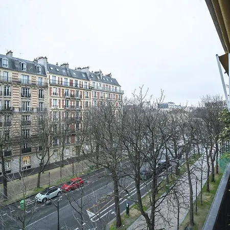 Bright And Spacious Montparnasse * Parigi